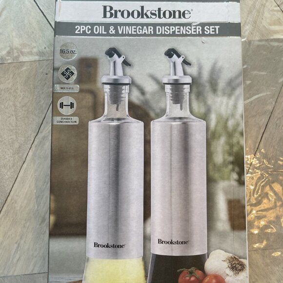 NEW 2 pc Oil & Vinegar Dispenser Set - Brookstone - Picture 1 of 3